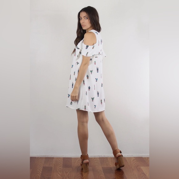 NWT Do+Be Women's Size 6 White Cactus Pattern Ruffle Sleeve Dress - Picture 2 of 14